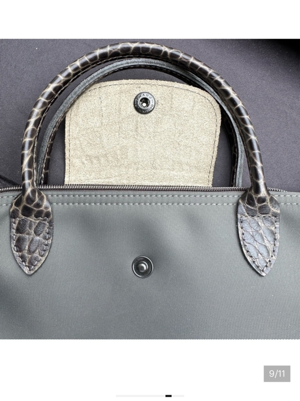 Longchamp small grey handbag with croc-embossed leather - Picture 9 of 11